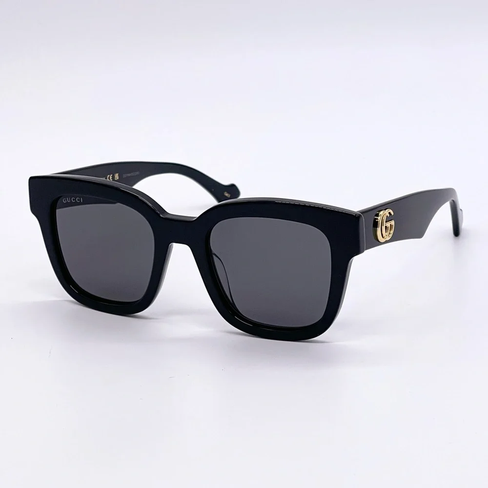 Gucci Black Square Frame Sunglasses with Gold Logo